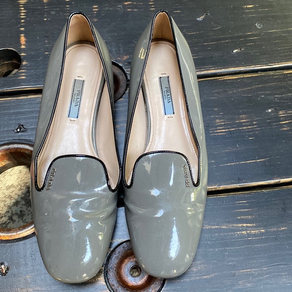 Prada Calzature Donna Flats in Gray & Black - Picture 14 of 15